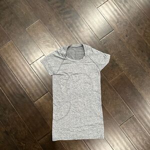 Lululemon Swiftly Tech Short Sleeve Shirt 2.0